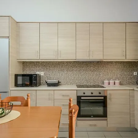 Naxos House Apartment *