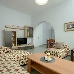 Naxos House Lejlighed
